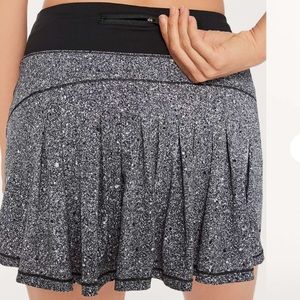 LULULEMON Circuit Breaker Skirt II